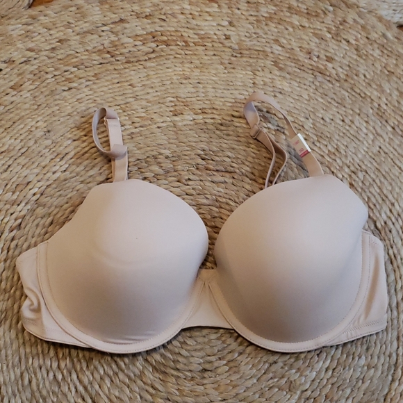 PINK Victoria's Secret Other - Pink Lightly Lined Bra
